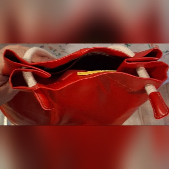 EUC IF Bags Italy Red Smooth Sustainable Vegan Eco-Leather Drawstring Backpack main image 7